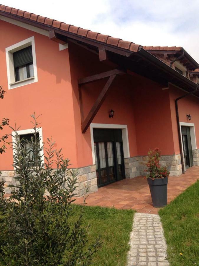 Casa Llampedro Villa Canales  Exteriör bild