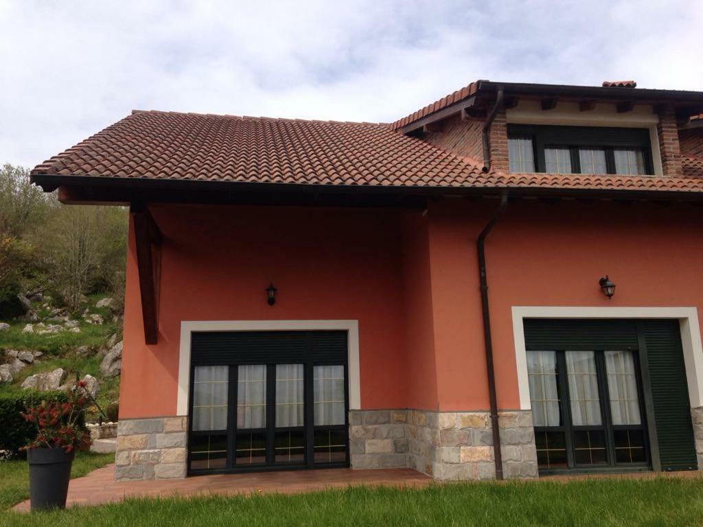 Casa Llampedro Villa Canales  Exteriör bild